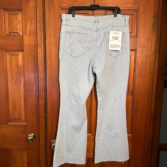 NEW Frame Le Easy Flare Jean in Clarity size 34 - Picture 8 of 14